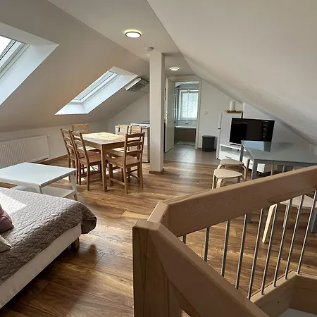 Dreams Im Obergeschoss Apartment